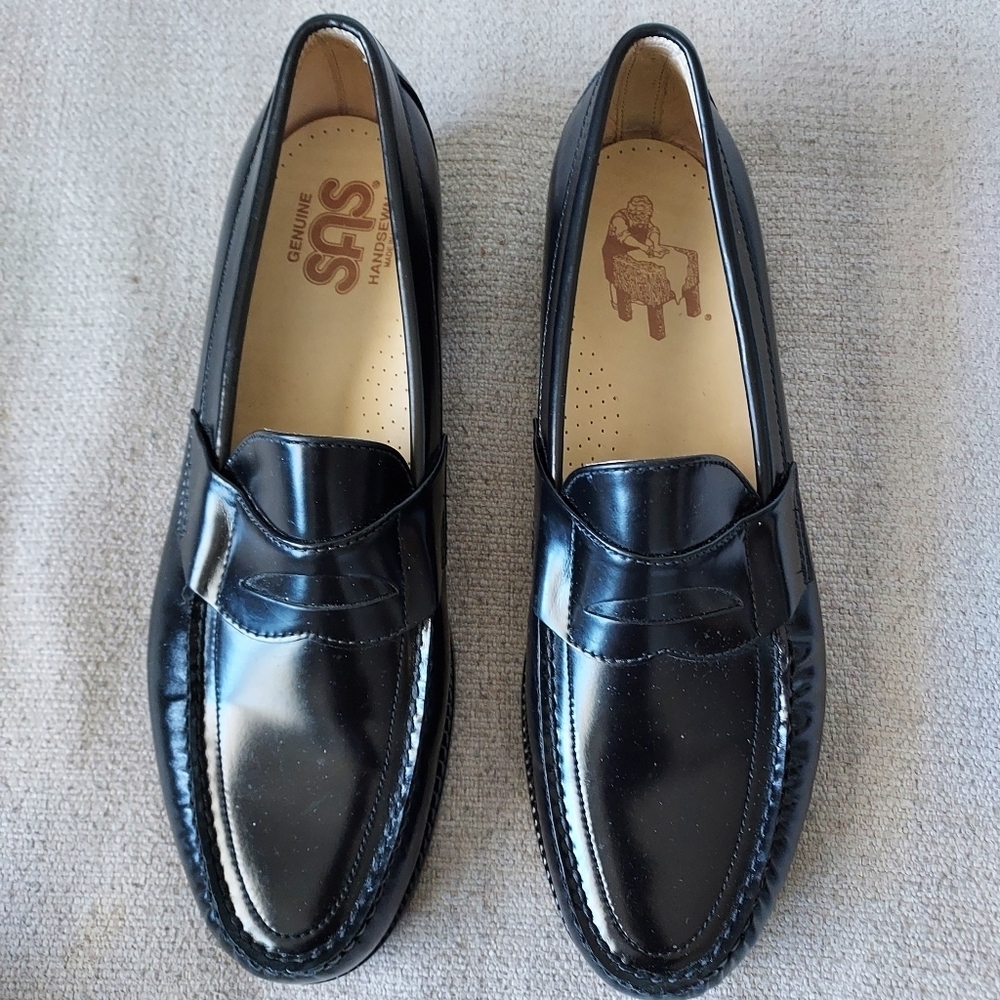 SAS Men's Black Patent Leather Loafers